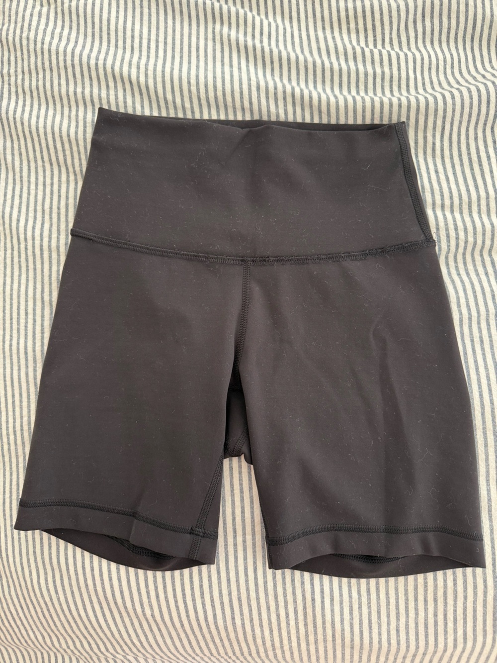 Lululemon Wunder Train Hi-Rise 6” Shorts
